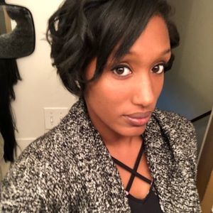 Meet your Posher, Nicole